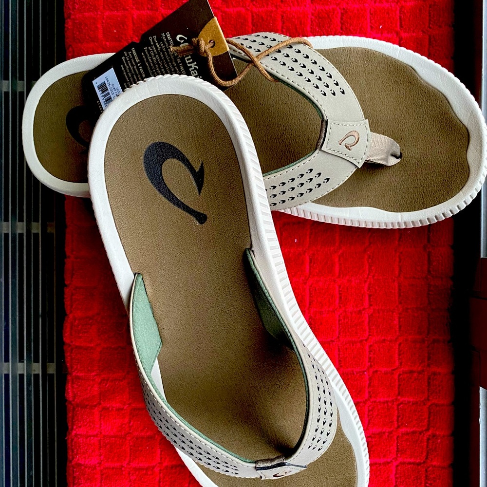 Olukai ulele clay mustang mens size 10 slipper. New with tags NO box.